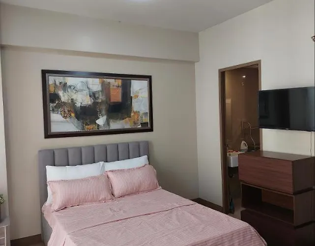 Two Palm Tree Newport 1 Pasay * Manila