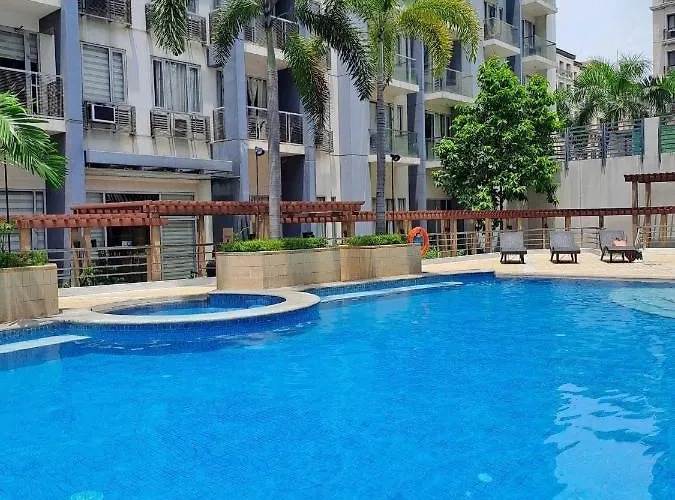 Two Palm Tree Newport 1 Pasay Manila